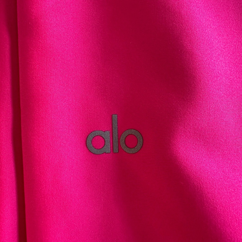 ALO Yoga High-Waist Airbrush Capri in Neon Pink - Picture 2 of 8